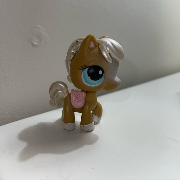♡ Littlest Pet Shop Horse Lot #124 #338 #592 - Picture 4 of 5